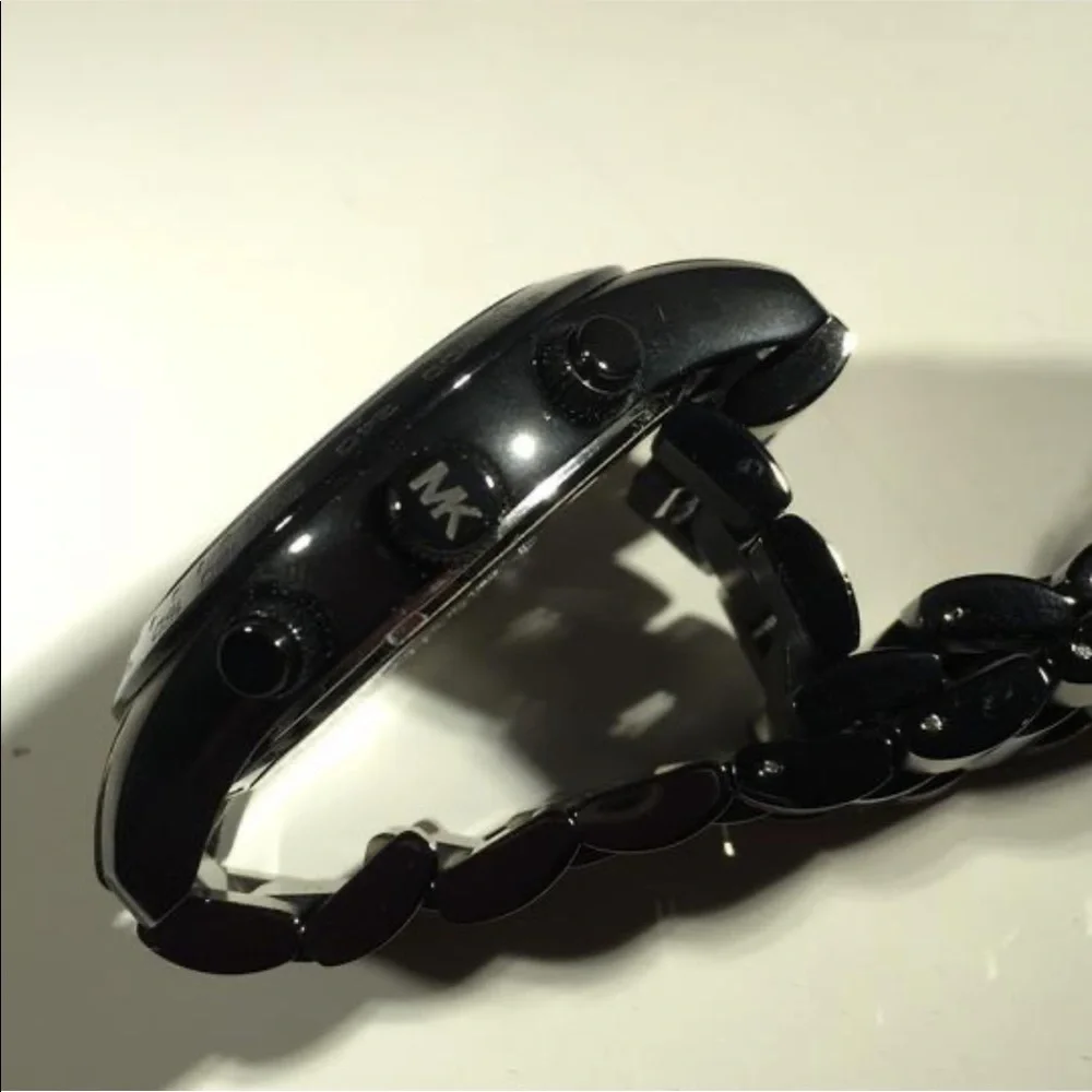 Michael Kors woman’s watch 🌺 - Picture 7 of 13